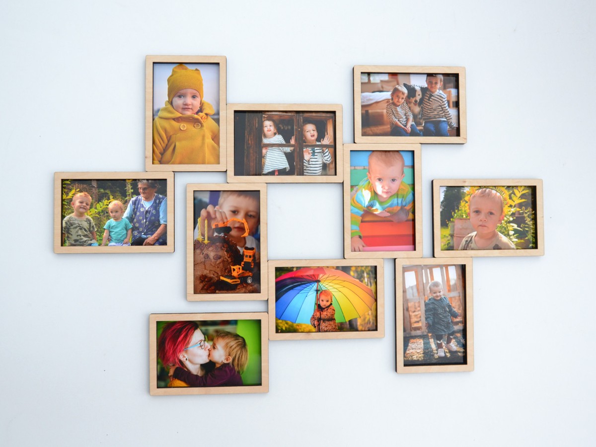 Dřevěný fotorámeček na 10 fotografií