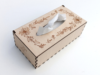Dřevěná krabička na kapesníky - LOVE